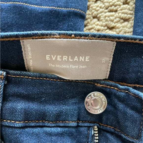 Everlane Modern Flare Jean - Picture 6 of 7